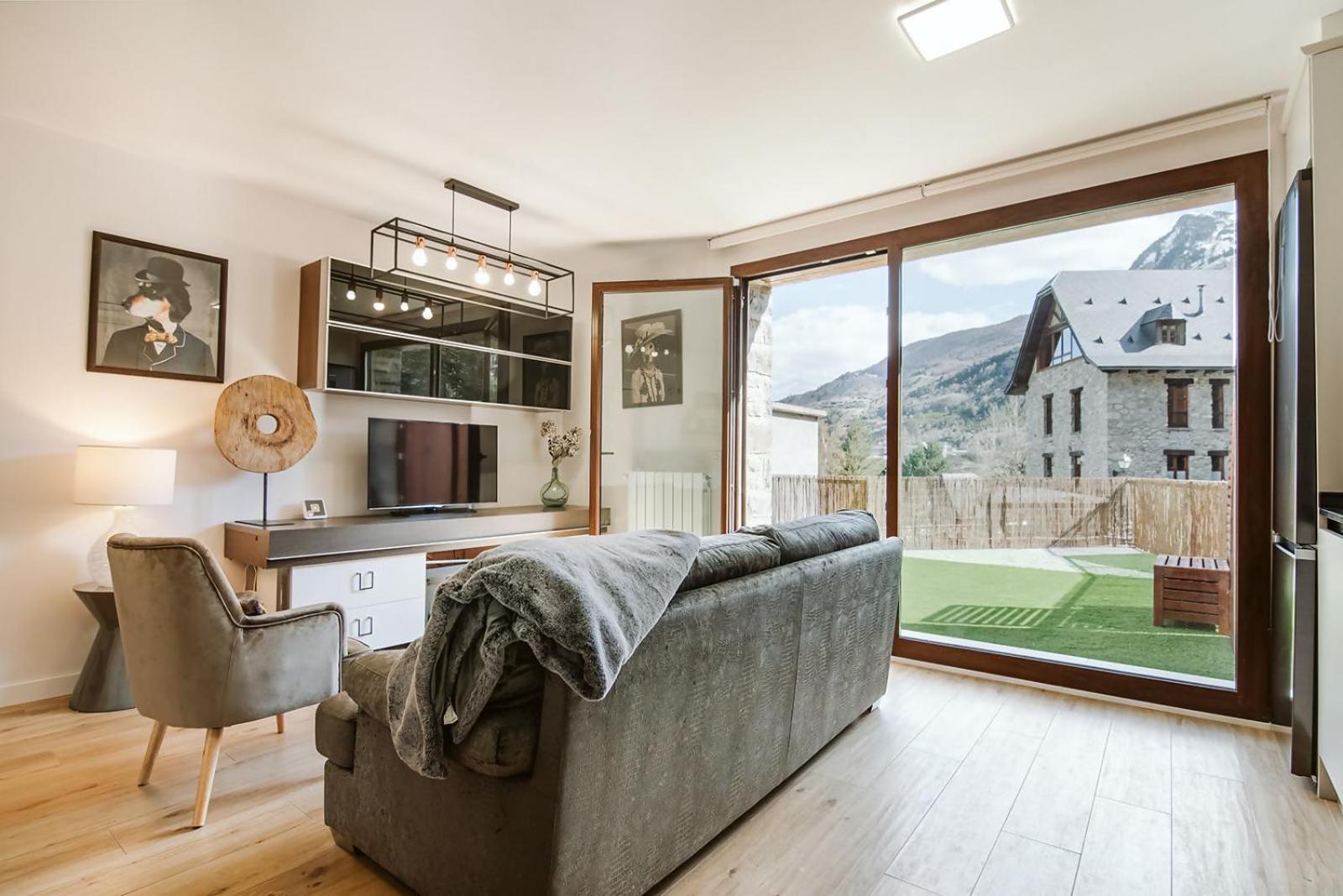 Casa Rosana - Apartamento De Diseno Con Terraza Sallent de Gállego Dış mekan fotoğraf